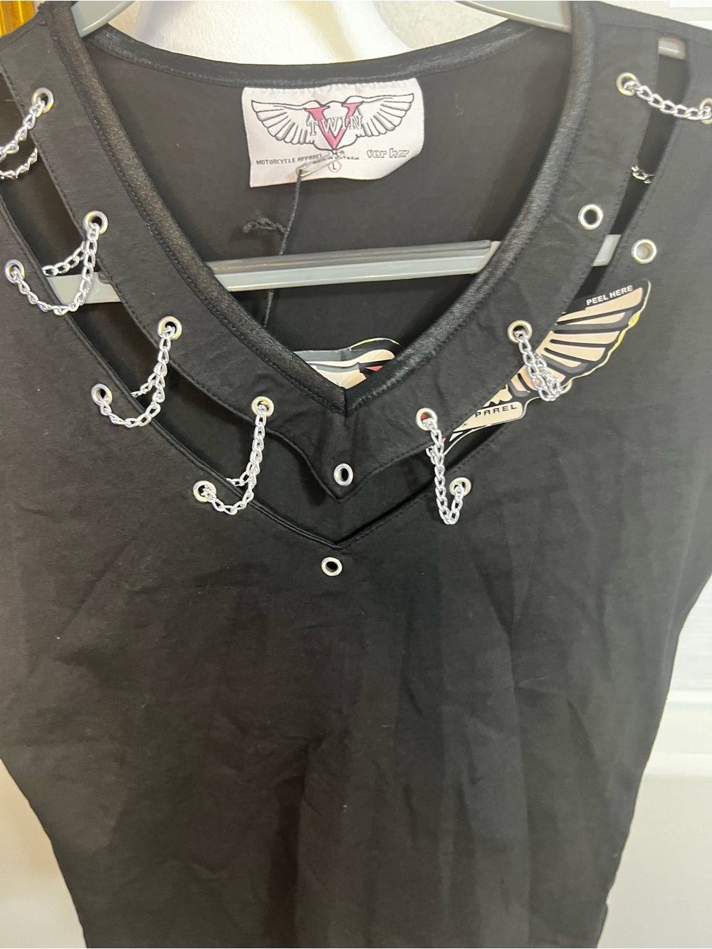 v twin motorcycle apparel Black Large
Crop V Neck Top nwt - Picture 6 of 9
